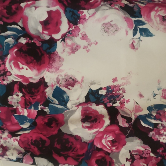 NWT White House Black Market Floral Pencil Skirt Size 10 - Picture 2 of 5